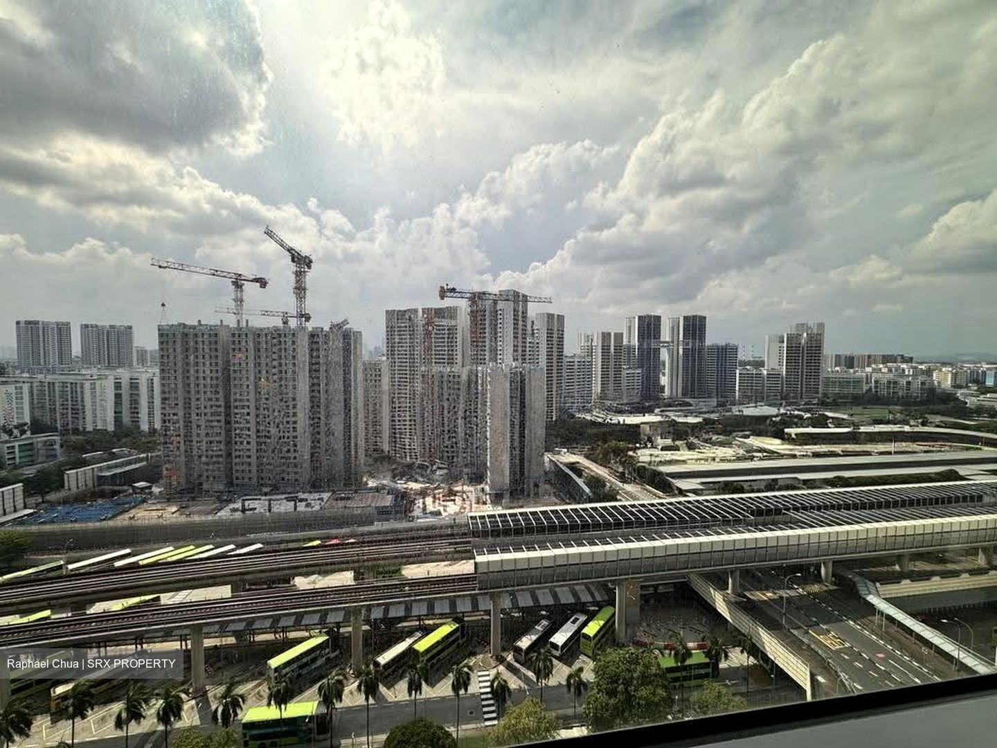 Woods Square (D25), Office #615092311